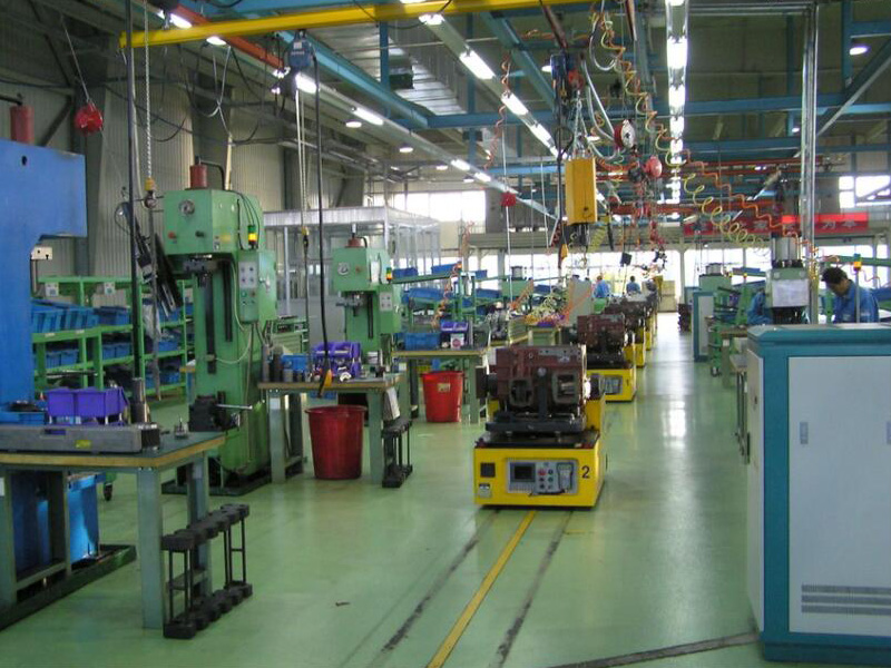 东风日产AGV现场