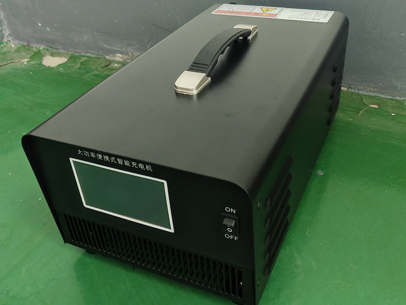 触摸屏便携充电机