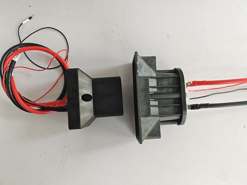 对插充电链接装置